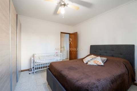 Andar de Moradia à venda em Corroios