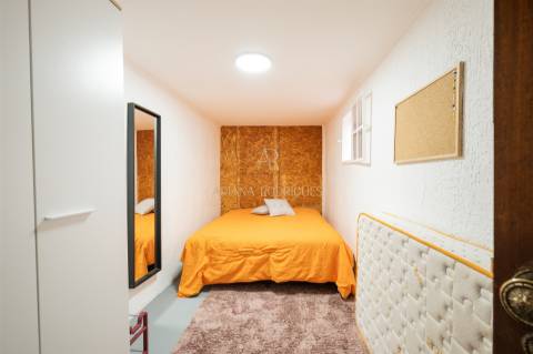 Andar de Moradia à venda em Corroios