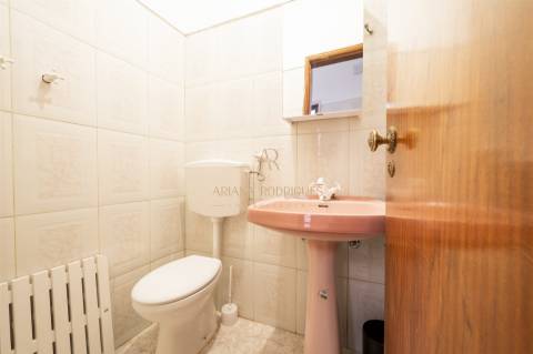 Andar de Moradia à venda em Corroios