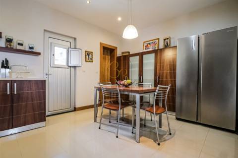 Moradia Isolada T4 Venda em Feteira,Angra do Heroísmo