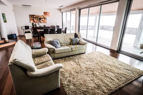 Moradia Isolada T4 Venda em Feteira,Angra do Heroísmo