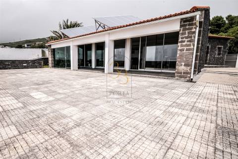 Moradia Isolada T4 Venda em Feteira,Angra do Heroísmo