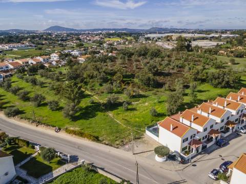 Oportunidade Única Para Investidores! Lote de Terreno Urbano com PIP aprovado, Setúbal