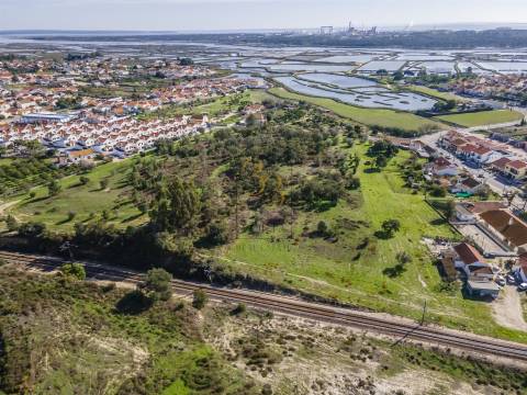 Oportunidade Única Para Investidores! Lote de Terreno Urbano com PIP aprovado, Setúbal