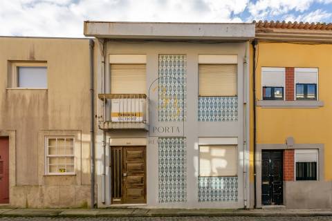 Fantástica Moradia T3 com Logradouro Foz do Douro - Porto