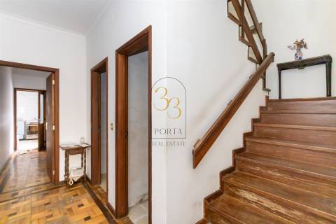 Fantástica Moradia T3 com Logradouro Foz do Douro - Porto