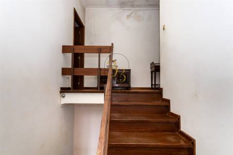 Fantástica Moradia T3 com Logradouro Foz do Douro - Porto