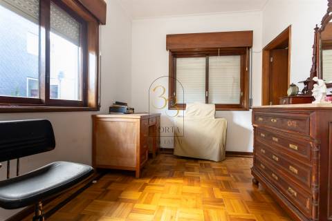 Fantástica Moradia T3 com Logradouro Foz do Douro - Porto