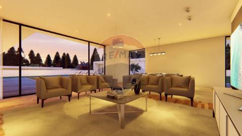 Moradia T4 para venda