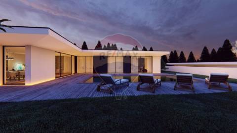 Moradia T4 para venda