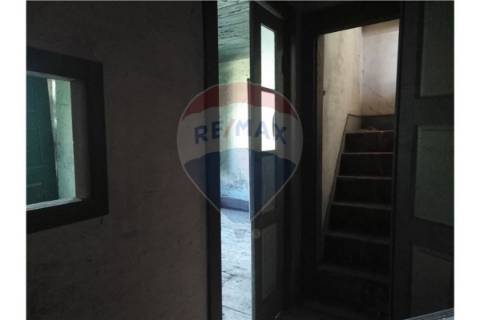 Moradia T0 para venda