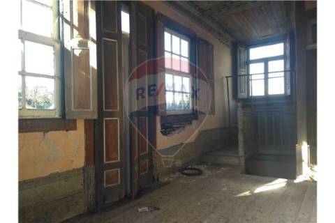 Moradia T0 para venda