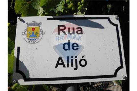 Moradia T0 para venda