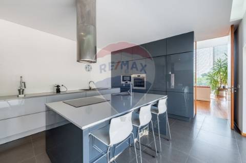 Moradia T4 para venda