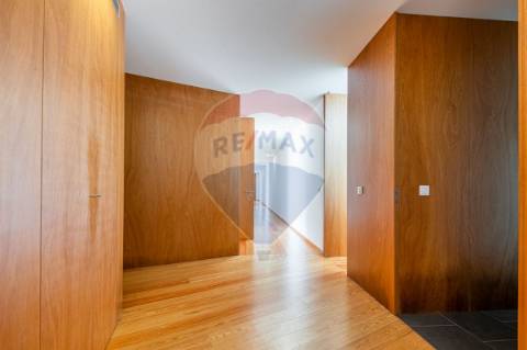 Moradia T4 para venda