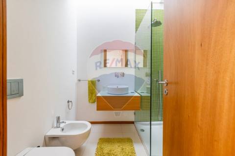 Moradia T4 para venda