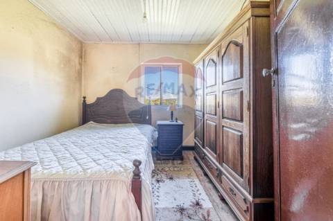 Moradia T4 para venda