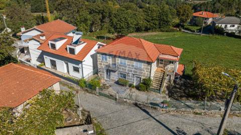 Moradia T4 para venda