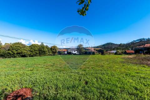 Moradia T4 para venda