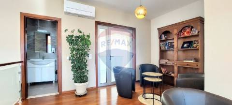 Moradia T7 para venda