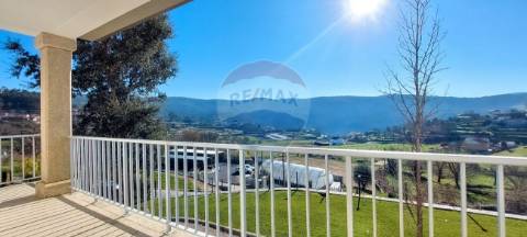 Moradia T7 para venda