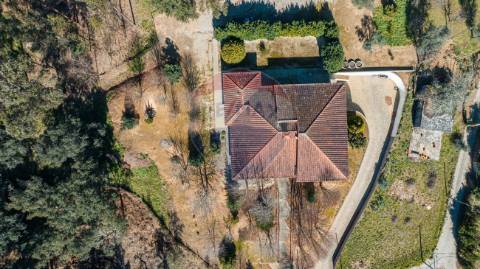 Moradia T4 para venda