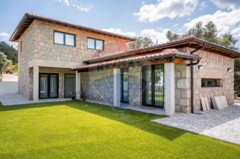 Moradia T3 para venda