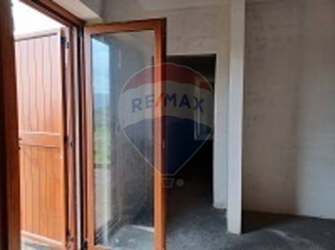 Moradia T4 para venda