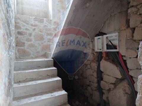 Moradia T4 para venda