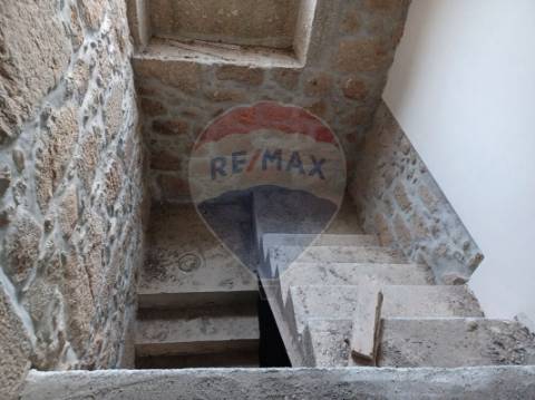 Moradia T4 para venda