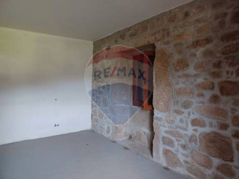 Moradia T4 para venda