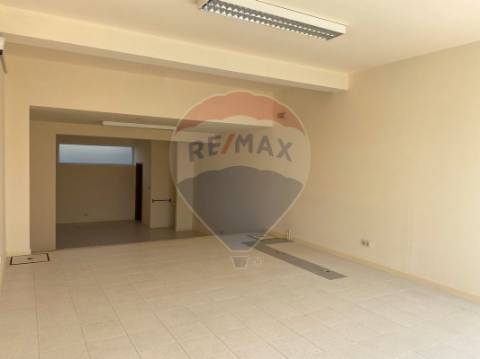 Loja  para arrendamento