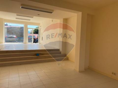 Loja  para arrendamento