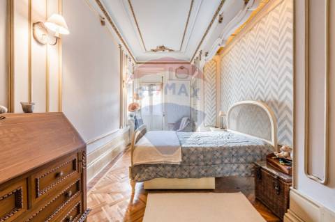 Moradia T4 para venda