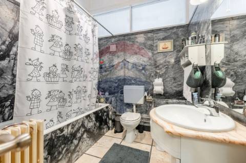 Moradia T4 para venda