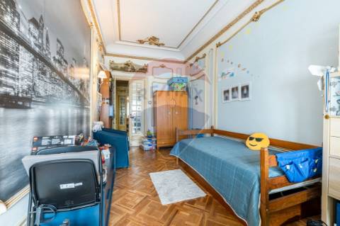 Moradia T4 para venda