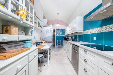 Moradia T4 para venda