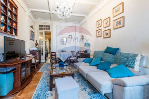 Moradia T4 para venda