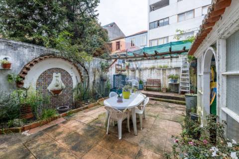 Moradia T4 para venda