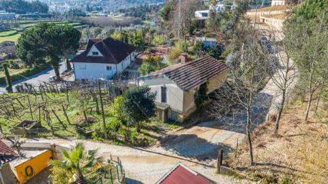 Moradia T4 para venda