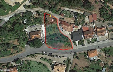 Moradia T4 para venda