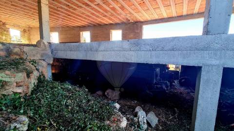 Moradia T0 para venda