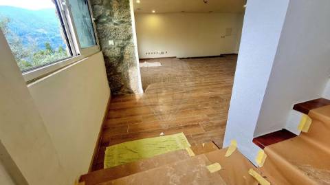 Moradia T2 para venda