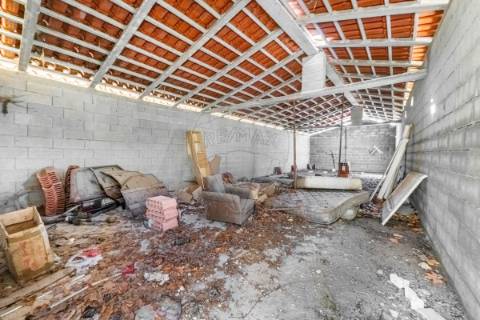 Moradia T0 para venda