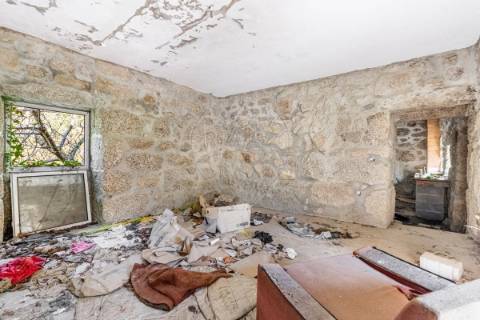 Moradia T0 para venda