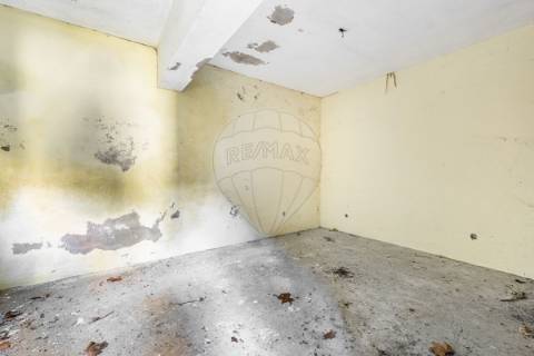 Moradia T0 para venda