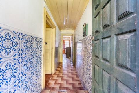 Moradia T5 para venda