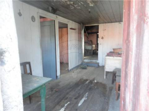 Moradia T2 para venda