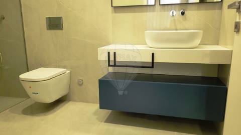 Moradia T4 para venda