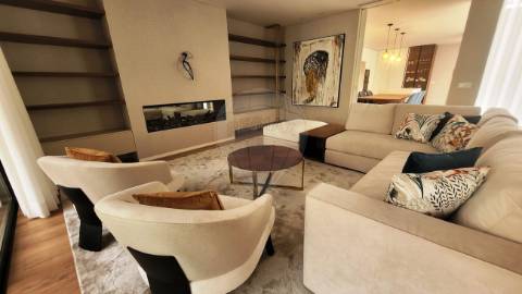 Moradia T4 para venda